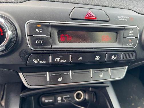 Snow White Pearl 2019 Kia Sorento S