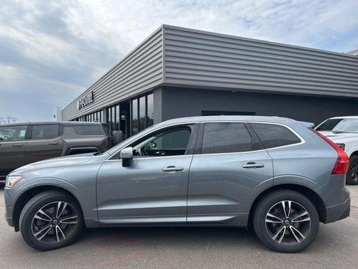 2018 Volvo XC60 T6 Momentum