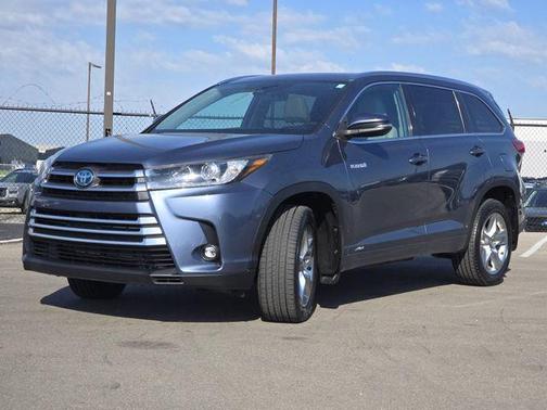 Shoreline Blue Pearl 2019 Toyota Highlander Hybrid Limited