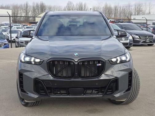2025 BMW X5 M60i