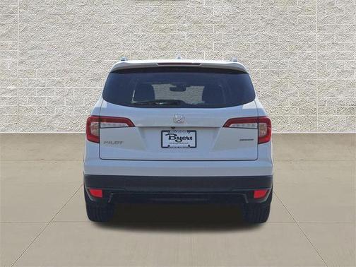 Platinum White Pearl 2021 Honda Pilot Special Edition