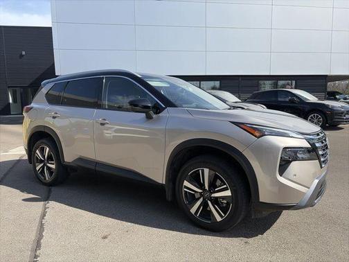 2025 Nissan Rogue SL