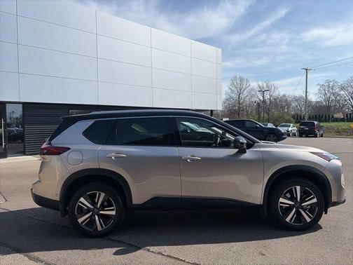 2025 Nissan Rogue SL