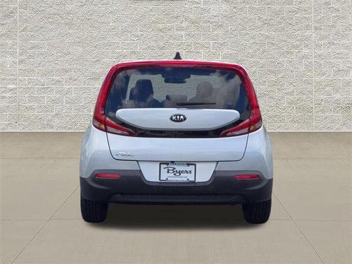 Sparkling Silver 2021 Kia Soul LX