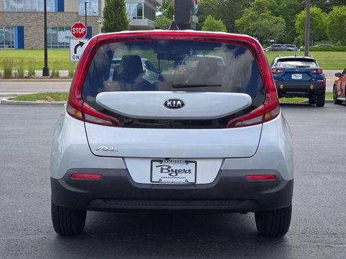 Sparkling Silver 2021 Kia Soul LX