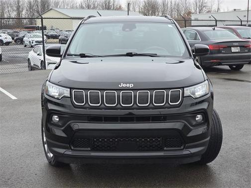 2022 Jeep Compass Latitude Lux