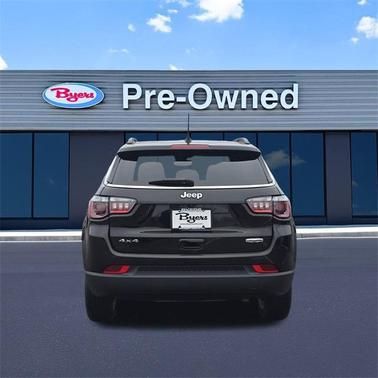 2022 Jeep Compass Latitude Lux