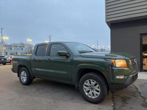 2023 Nissan Frontier SV