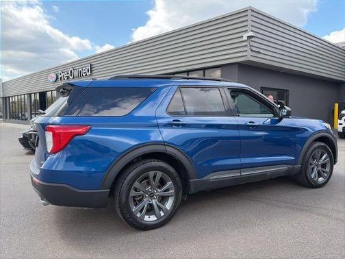 Blue Metallic 2021 Ford Explorer XLT