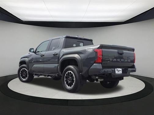 2024 Toyota Tacoma Hybrid TRD