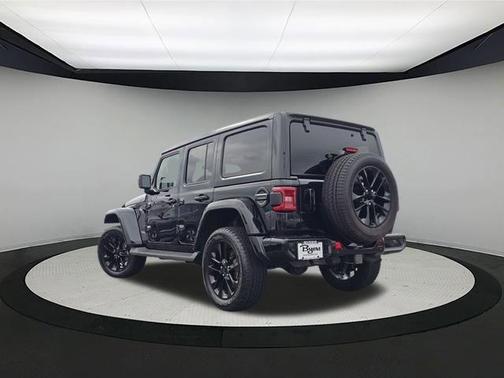 2021 Jeep Wrangler Unlimited Sahara Altitude