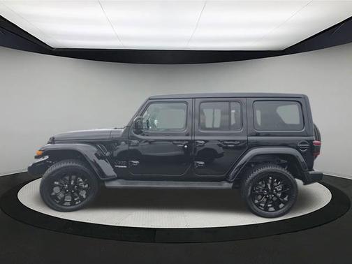 2021 Jeep Wrangler Unlimited Sahara Altitude