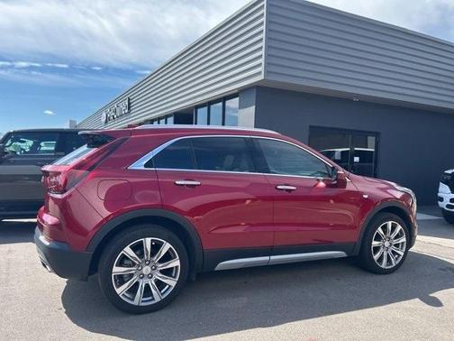 2023 Cadillac XT4 Premium Luxury