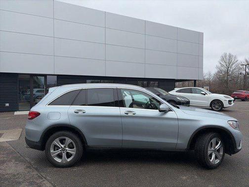 2018 Mercedes-Benz GLC 300 Base 4MATIC