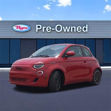 2024 FIAT 500e Base