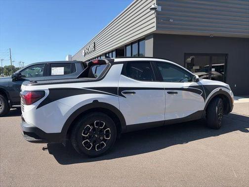 Ice White 2022 Hyundai SANTA CRUZ 2.5L SEL