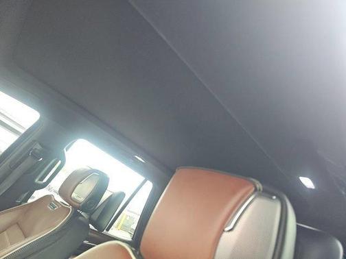 White Frost Tri-Coat 2023 GMC Yukon Denali Ultimate