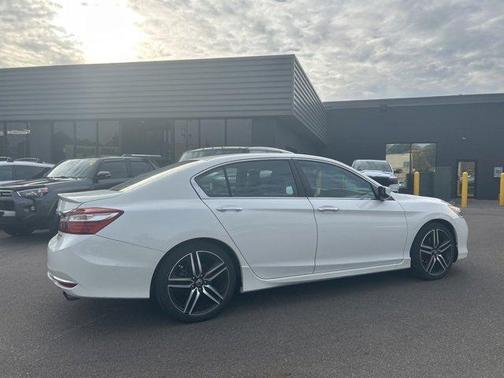 2017 Honda Accord Sport