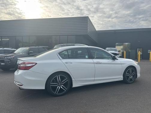 2017 Honda Accord Sport