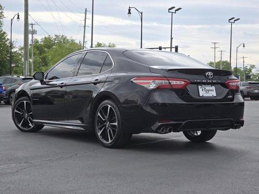 Midnight Black Metallic 2018 Toyota Camry XSE