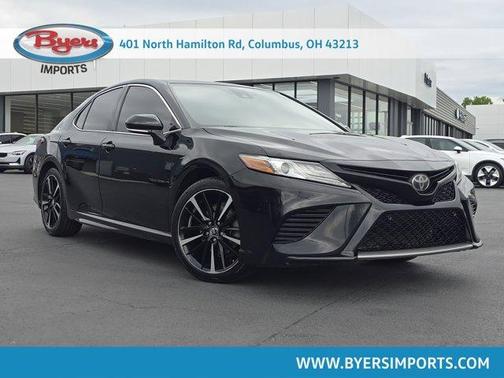 Midnight Black Metallic 2018 Toyota Camry XSE