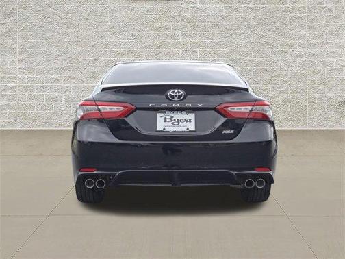 Midnight Black Metallic 2018 Toyota Camry XSE