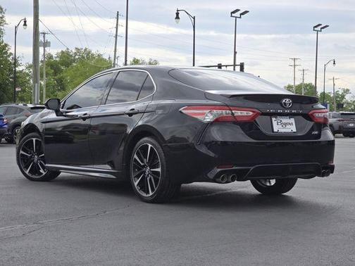 Midnight Black Metallic 2018 Toyota Camry XSE