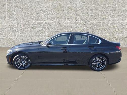 Black Sapphire Metallic 2019 BMW 330 i xDrive