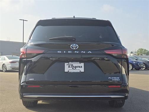2023 Toyota Sienna Platinum 7 passenger