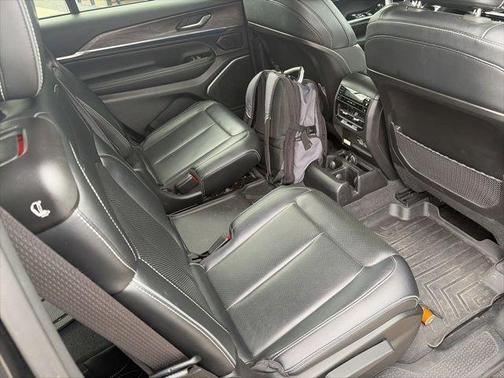 Rocky Mountain Pearlcoat 2022 Jeep Grand Cherokee L Overland