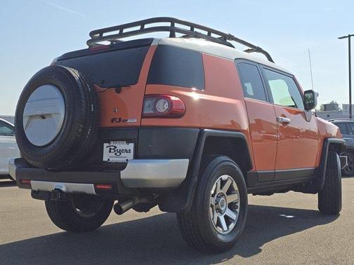 2014 Toyota FJ Cruiser Base
