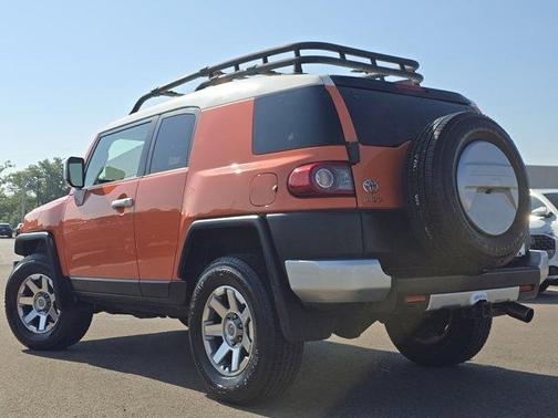 2014 Toyota FJ Cruiser Base