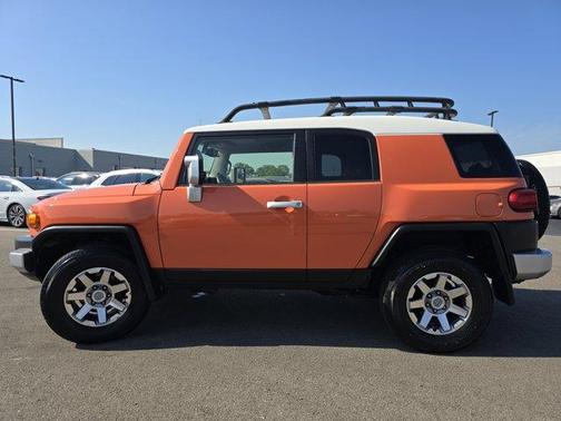 2014 Toyota FJ Cruiser Base