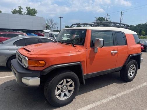 2014 Toyota FJ Cruiser Base