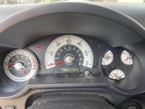 2014 Toyota FJ Cruiser Base