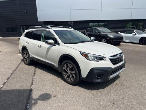 Crystal White Pearl 2020 Subaru Outback Touring