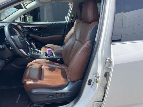 Crystal White Pearl 2020 Subaru Outback Touring