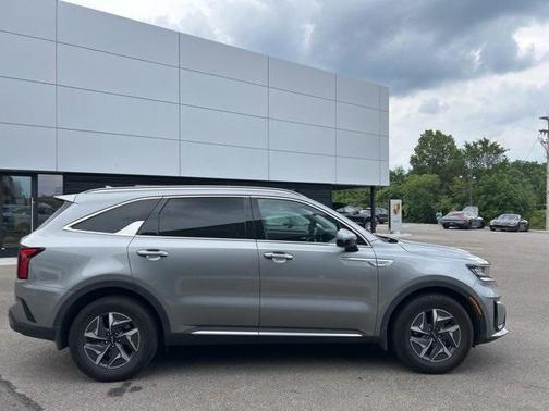 2022 Kia Sorento Hybrid EX