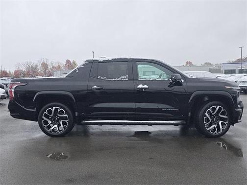 2024 Chevrolet Silverado EV RST