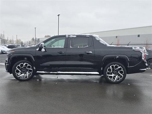 2024 Chevrolet Silverado EV RST