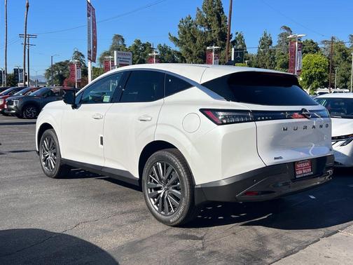 Everest White P 2026 Nissan Murano SL