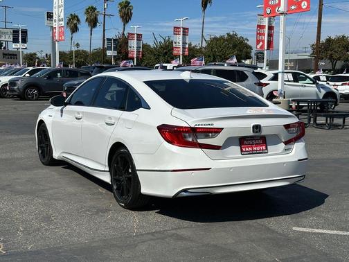 White 2021 Honda Accord Hybrid EX-L
