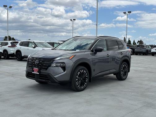 Gun Metallic 2027 Nissan Rogue