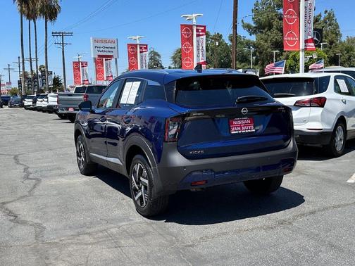 Deep Blue Pearl 2026 Nissan Kicks SV