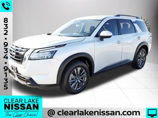 2022 Nissan Pathfinder SV
