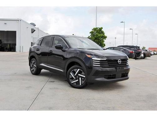 Super Black 2025 Nissan Kicks SV