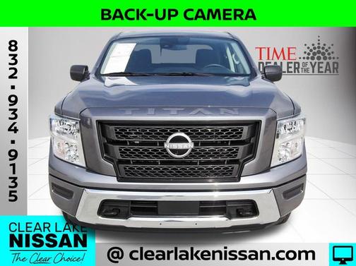 2023 Nissan Titan SV