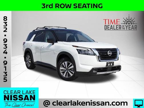 2022 Nissan Pathfinder SL