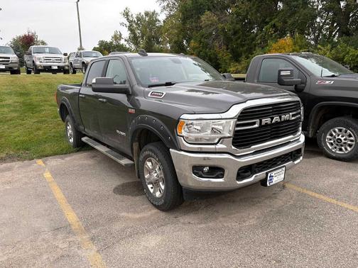 2020 RAM 2500 Big Horn 4x4 Crew Cab 64 Box