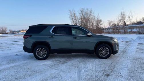 2022 Chevrolet Traverse LT Cloth